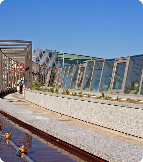 Centro Comercial Gran Vía de Vigo, proyecto de arquitectura urbana integrado al entorno y conectado peatonalmente con la ciudad